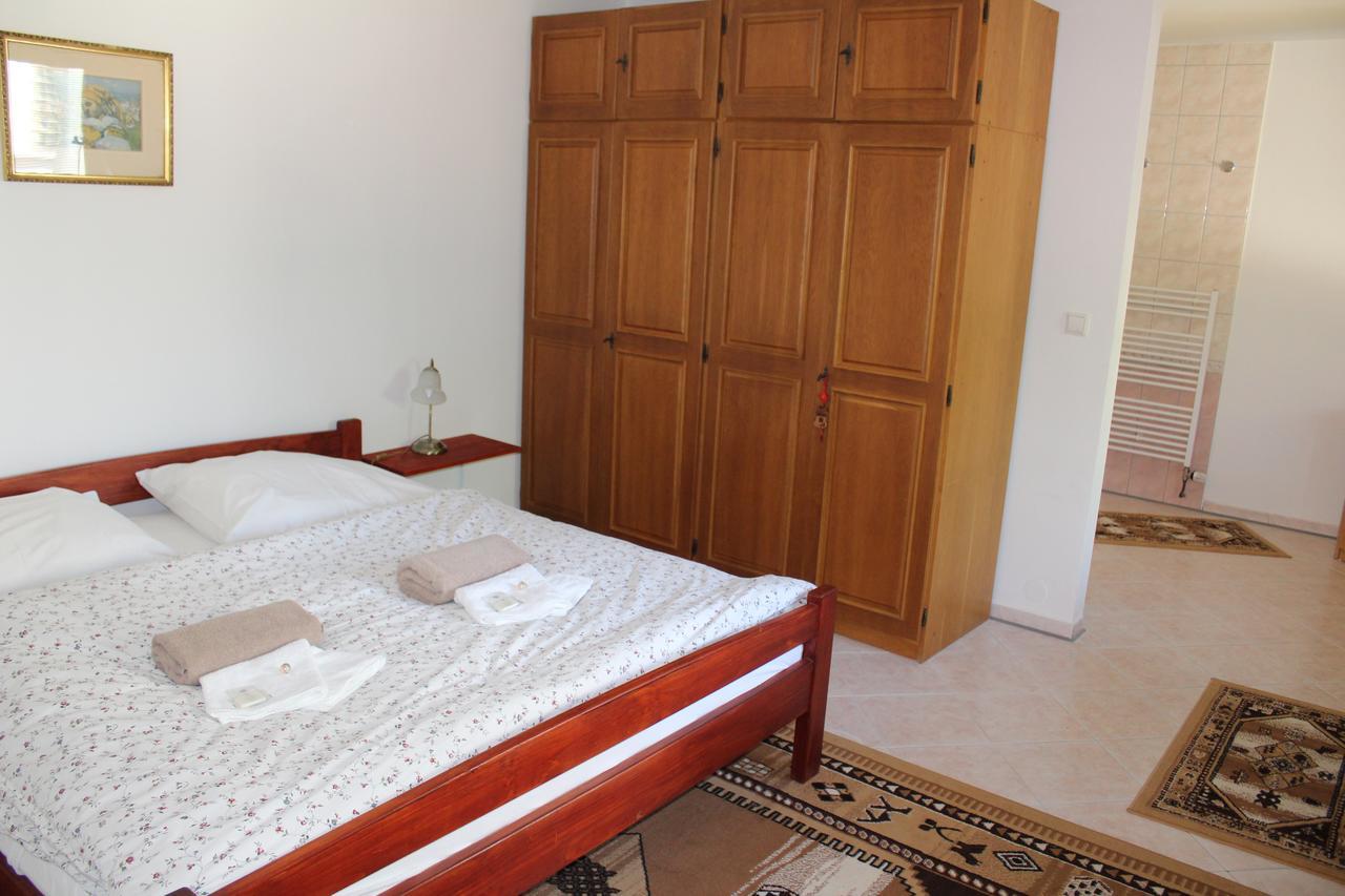 Hotel Excellent Kroměříž Екстериор снимка